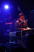 さかいゆう（写真提供：AUGUSTA RECORDS）