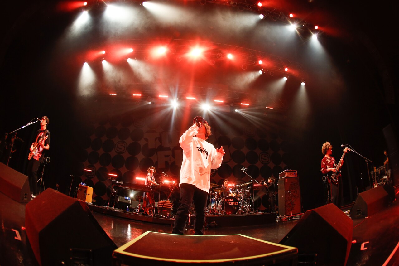 Aqua Timez、グドモ、緑黄色社会が熱演「徳福LIVE」映像配信