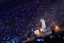 そらるのソロパフォーマンスの様子。