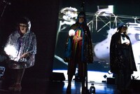 左からB、ルビー、ソウル（Dance, Cho / Superorganism）。（Photo by Ryota Mori）