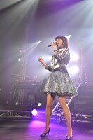 「森高千里『この街』TOUR 2019」初日公演の様子。（写真提供：アップフロントクリエイト）