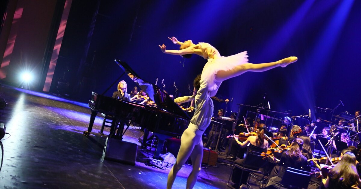 YOSHIKI、天皇陛下奉祝曲「Anniversary」演奏のため3月に帰国 - 音楽 