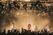挫・人間「挫・人間 TOUR 2018/19 ～厨二病？いや、チューしよう～」東京・渋谷CLUB QUATTRO公演の様子。（撮影：コムラマイ）