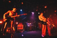 挫・人間「挫・人間 TOUR 2018/19 ～厨二病？いや、チューしよう～」東京・渋谷CLUB QUATTRO公演の様子。（撮影：コムラマイ）