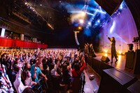 二丁目の魁カミングアウト「JAPAN GAY TOUR」東京・ステラボール公演の様子。（撮影：タマイシンゴ）