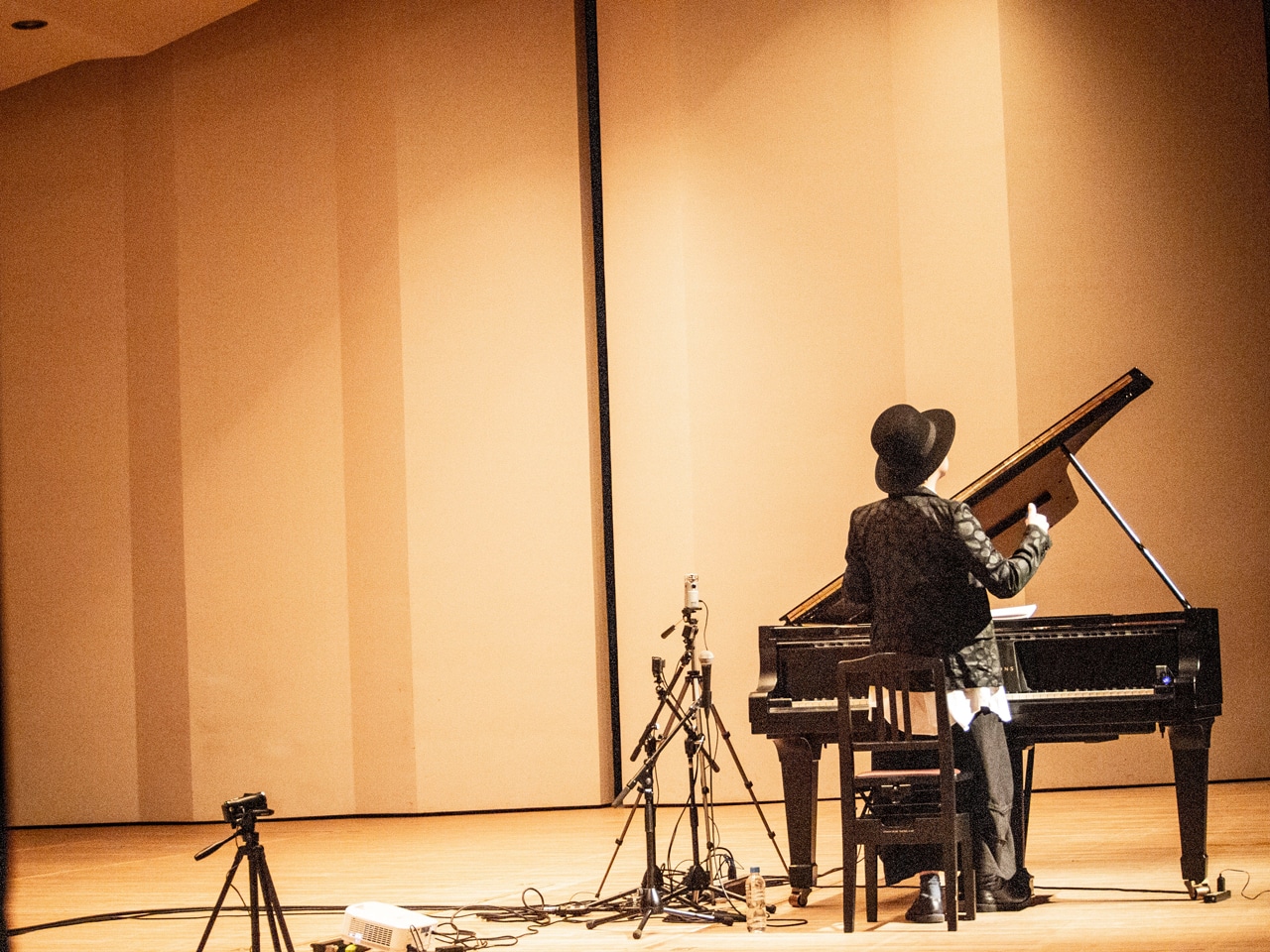 H ZETT M「ピアノ独演会2019 -新年の響きの陣-」の様子。（写真提供：Worldapart ltd.）