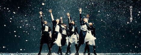 EMPiRE「ピアス」ミュージックビデオのワンシーン。