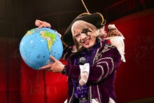 バハマを指すゴー☆ジャス。