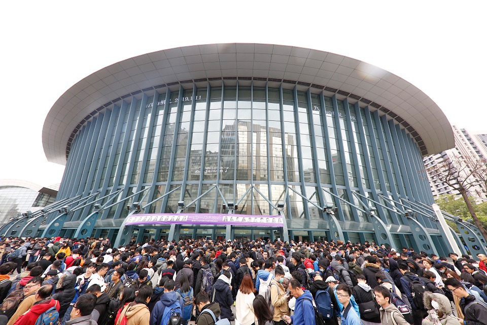 「NOGIZAKA46 Live in Taipei 2019」会場の台北アリーナ周辺の様子。