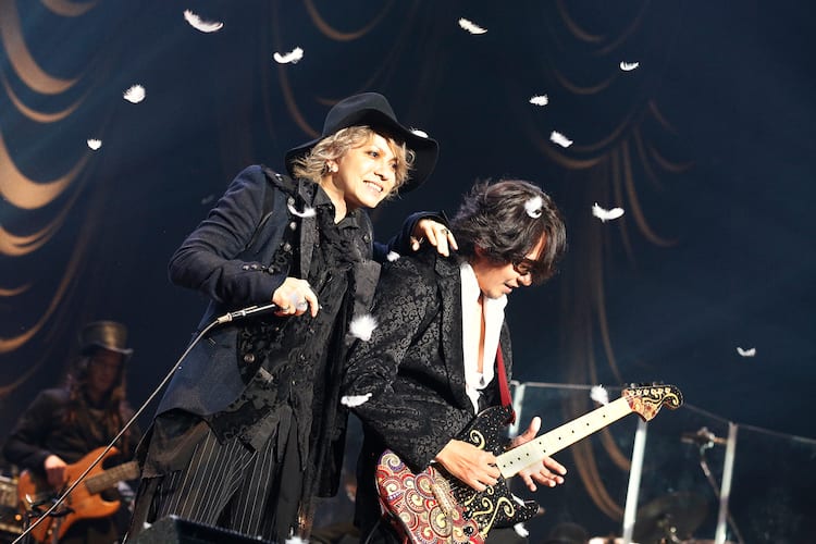HYDE和歌山バースデーコンサートをKenがサプライズで祝福「僕の人生に 