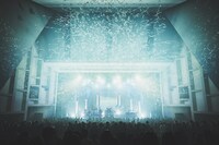 ぼくのりりっくのぼうよみ「葬式」の様子。（撮影：川崎龍弥）