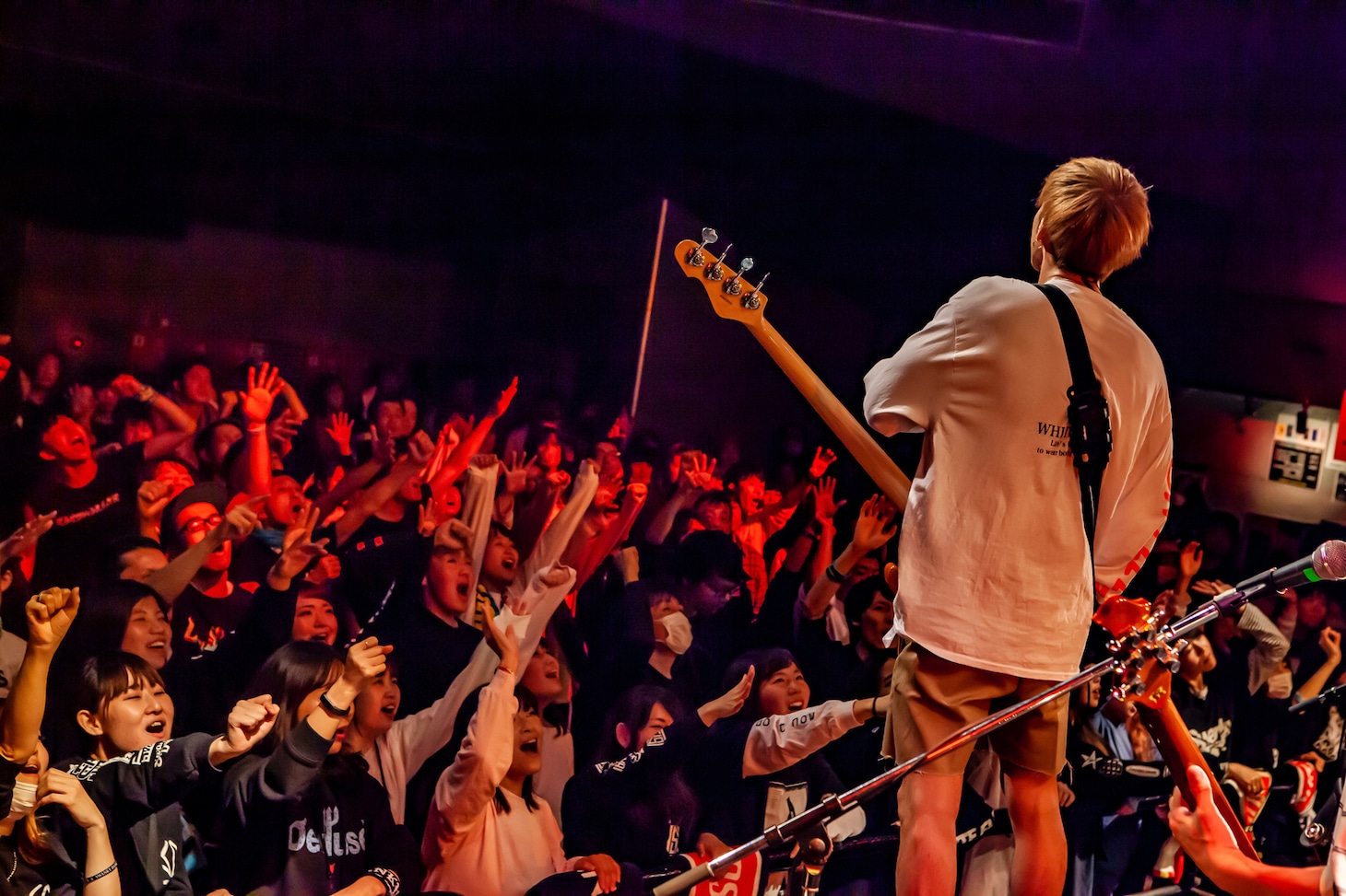 SWANKY DANK「WHITE FLAGS TOUR 2018～2019」東京・TSUTAYA O-WEST公演の様子。（Photo by TAKASHI KONUMA）