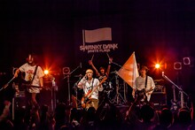 SWANKY DANK「WHITE FLAGS TOUR 2018～2019」東京・TSUTAYA O-WEST公演の様子。（Photo by TAKASHI KONUMA）