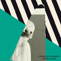 3月6日リリースのa flood of circleのニューアルバム「CENTER OF THE EARTH」ジャケット。