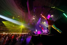 FLOW「FLOW LIVE BEST 2019 in 日本武道館 ～神祭り～」の様子。（撮影：柴田恵理）