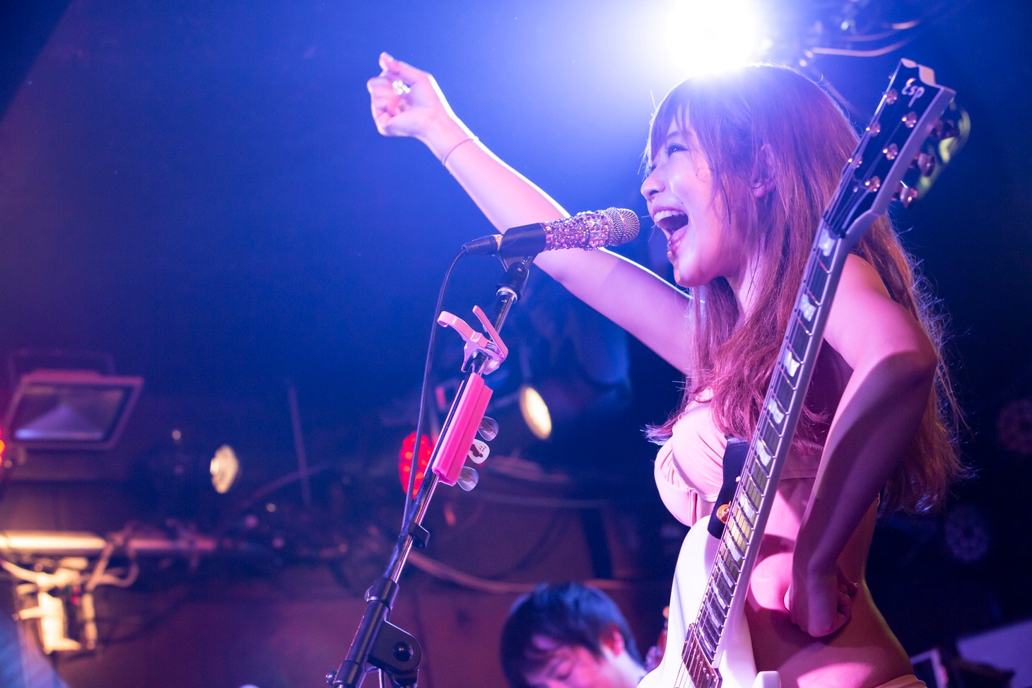 藤田恵名「シュガーラボpresents完全体解体ワンマンライブ」の様子。
