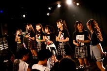 「PiiiiiiiN 愛ある青春 1st ONEMAN LIVE」の様子。（写真提供：スターレイプロダクション）