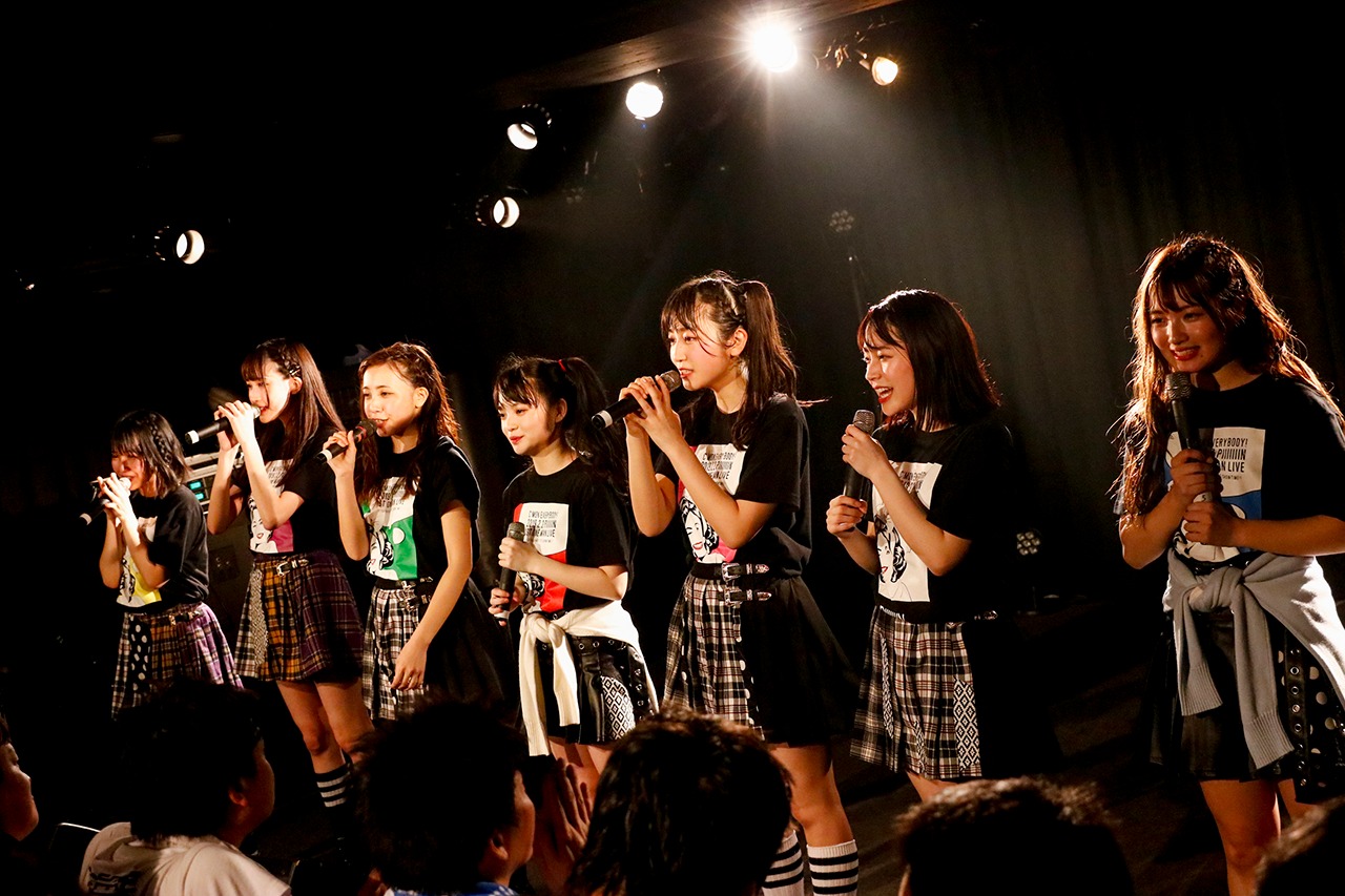 「PiiiiiiiN 愛ある青春 1st ONEMAN LIVE」の様子。（写真提供：スターレイプロダクション）