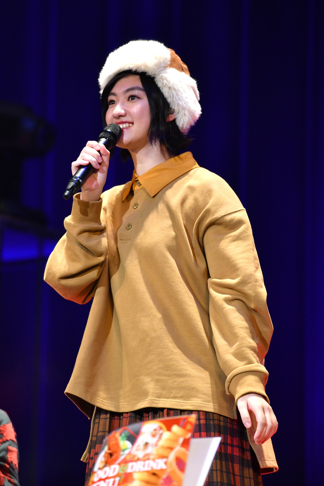小林歌穂