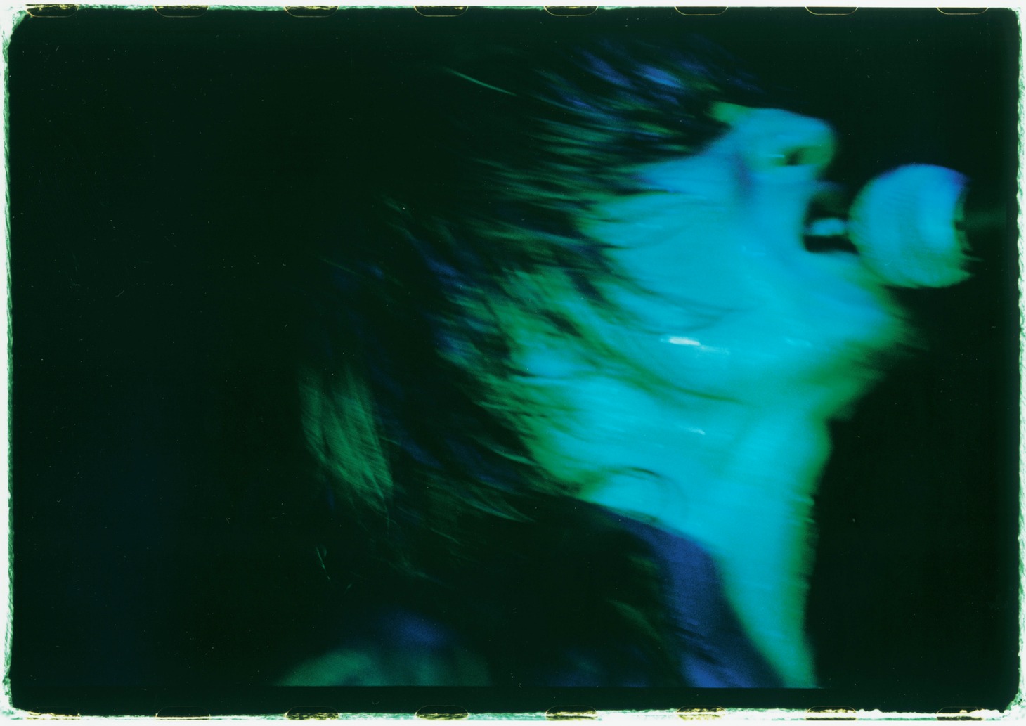 「LAST HEAVEN TOUR」FINALで撮影したチバユウスケ。2003年10月11日撮影。（写真提供：アミタマリ）