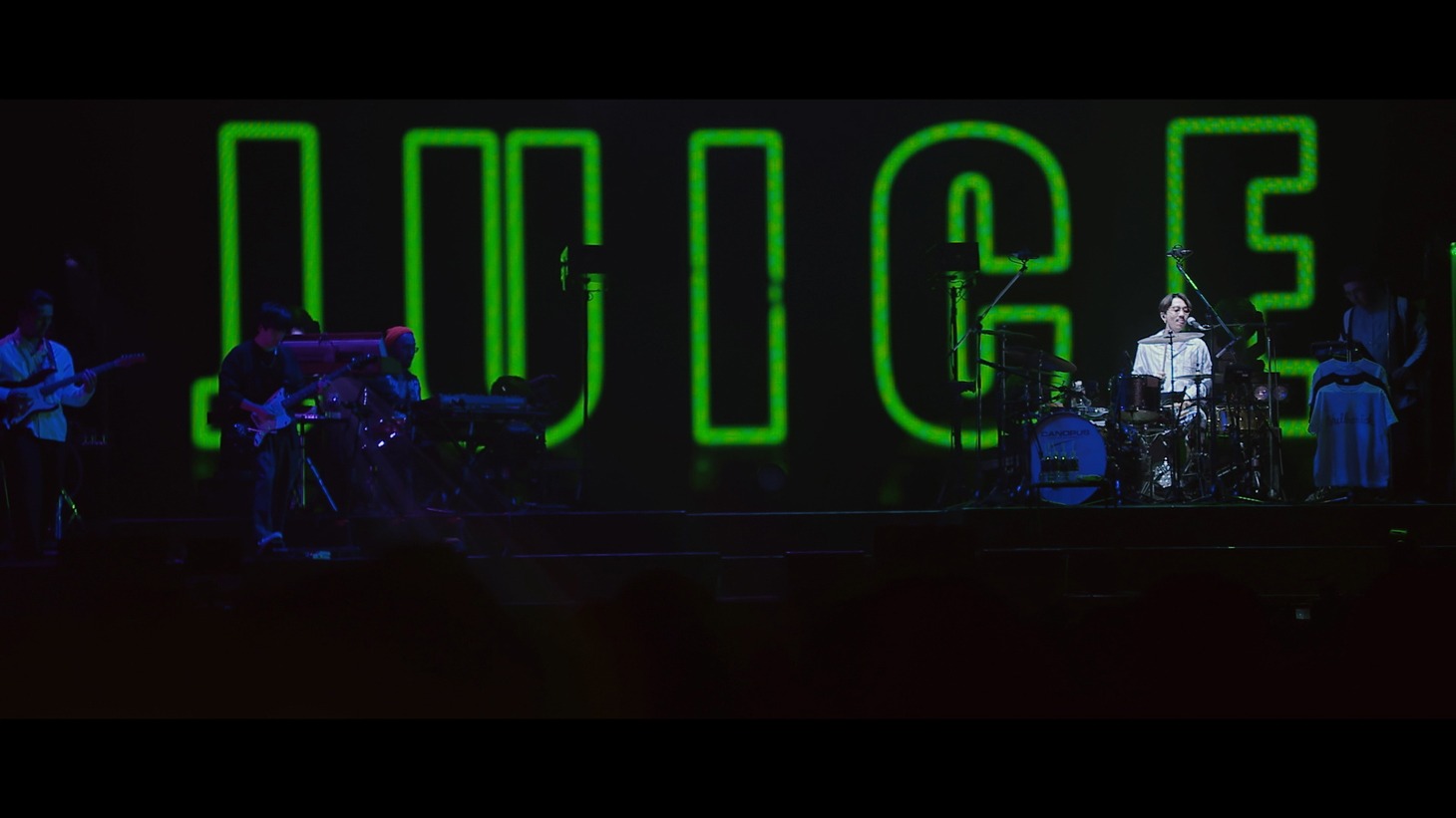 Nulbarich「Nulbarich ONE MAN LIVE at NIPPON BUDOKAN-The Party is Over-」のワンシーン。