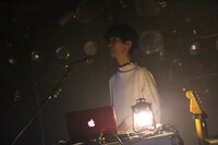 門田匡陽（Vo, G）（写真提供：株式会社ハイウェイスター）