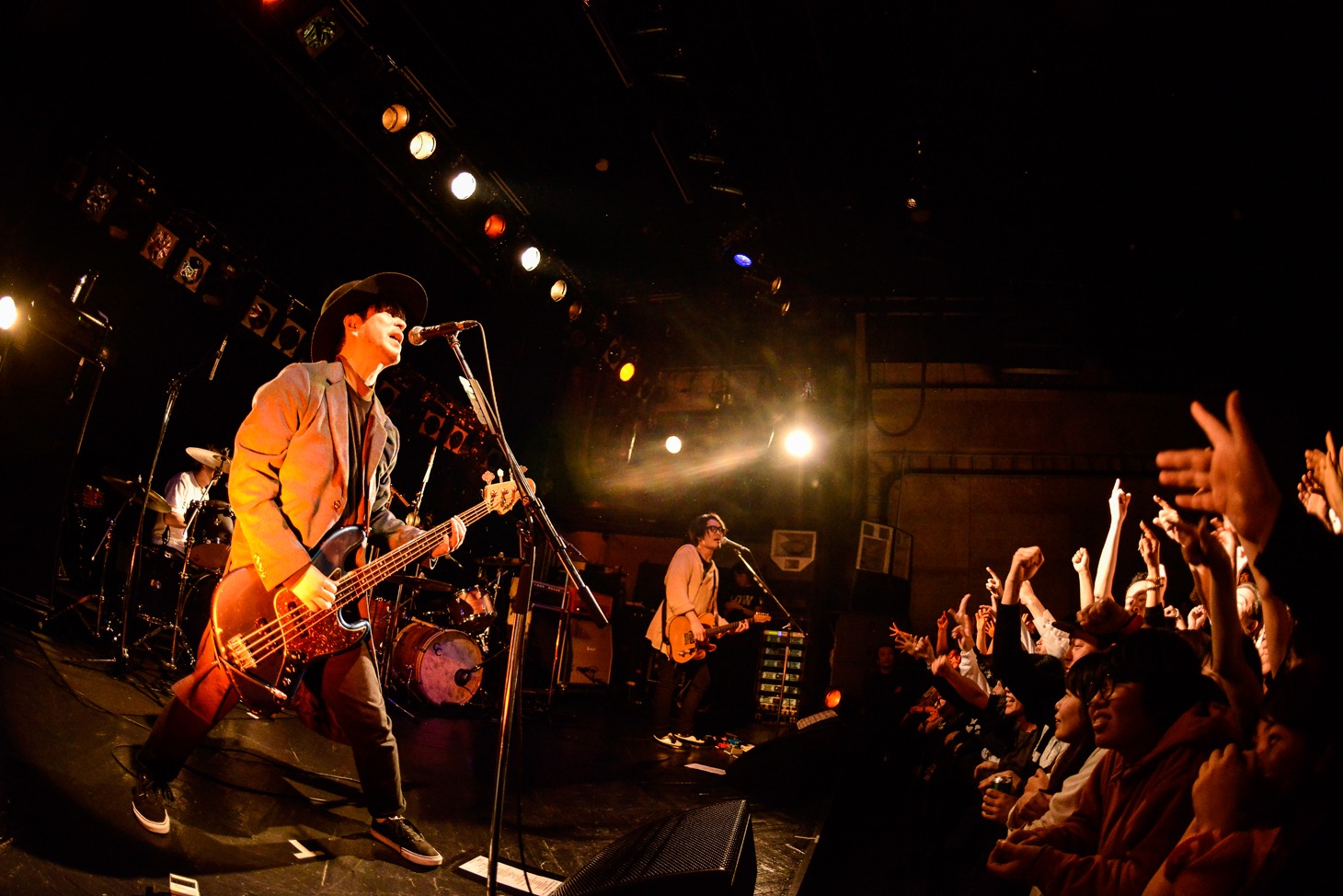 「LOW IQ 01 20th Anniversary "DRUMMERS SESSION"」の様子。（撮影：橋本塁[SOUND SHOOTER]）