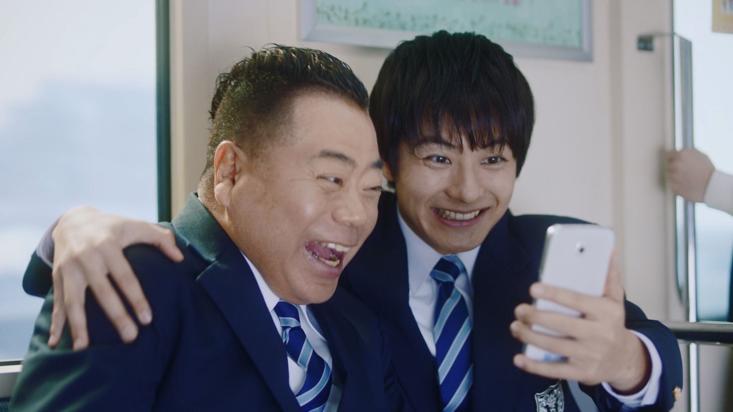 進研ゼミ高校講座新CM「新スマホ学習」編のワンシーン。