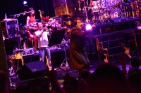 岡村靖幸「マキャベリン」デラックスエディションに付属する写真集より。