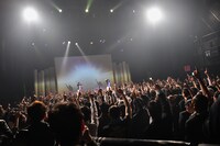 amiinA「Falconia ～touch on the horizon～」の様子。