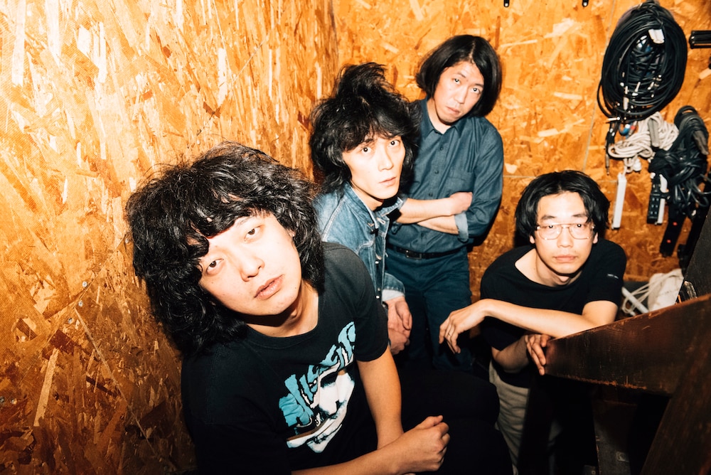 おとぎ話、天国と地獄の2DAYSワンマン「MIRROR MIRROR」を東阪で開催