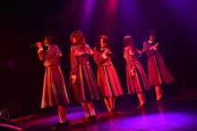 Jewel☆Ciel「1stone-man live～蒼の向こう～」の様子。