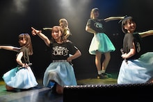 Jewel☆Ciel「1stone-man live～蒼の向こう～」の様子。