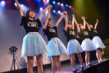 Jewel☆Ciel「1stone-man live～蒼の向こう～」の様子。