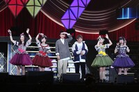 ももいろクローバーZとよゐこ。（写真提供：ニッポン放送）