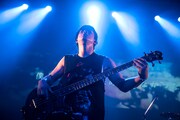 信人(B / UVERworld)(撮影:釘野孝宏)
