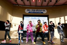 M!LK（撮影：小坂茂雄）