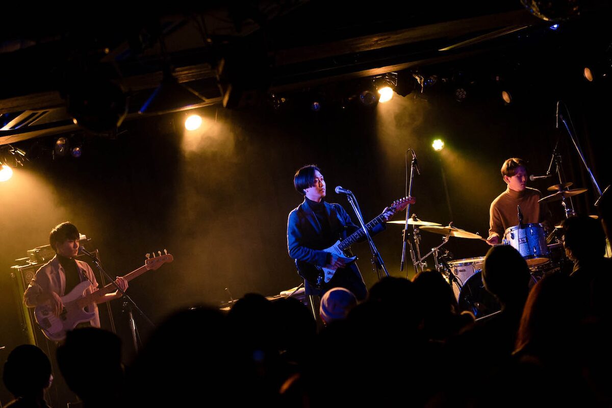 Stephensmith 初ワンマンで未発表の新曲やブレッド バターのカバーも披露 ライブレポート 音楽ナタリー