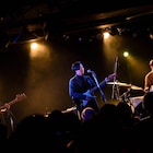 STEPHENSMITH、初ワンマンで未発表の新曲やブレッド&バターのカバーも披露