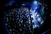 妄想キャリブレーションのライブの様子。（撮影：石崎祥子）