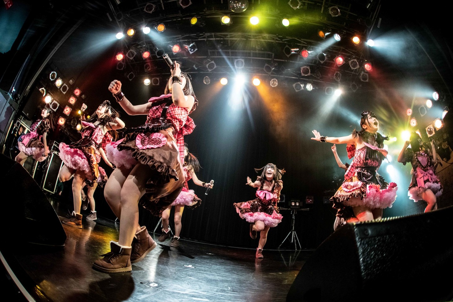 虹のコンキスタドール（撮影：石崎祥子）
