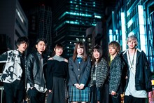 やね（中央）とAliA。