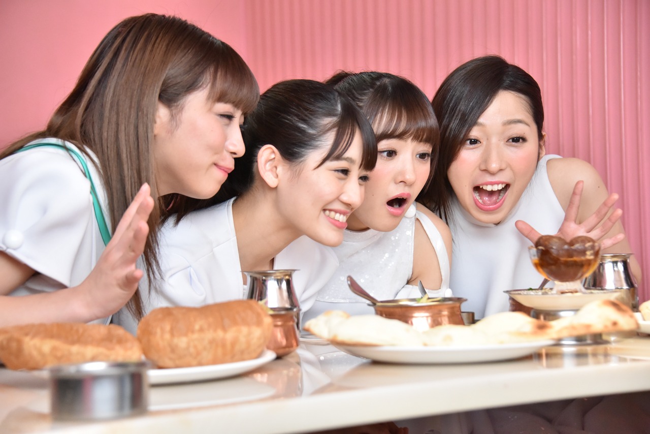 TEAM SHACHI「グラブジャムン」ミュージックビデオ撮影の様子。