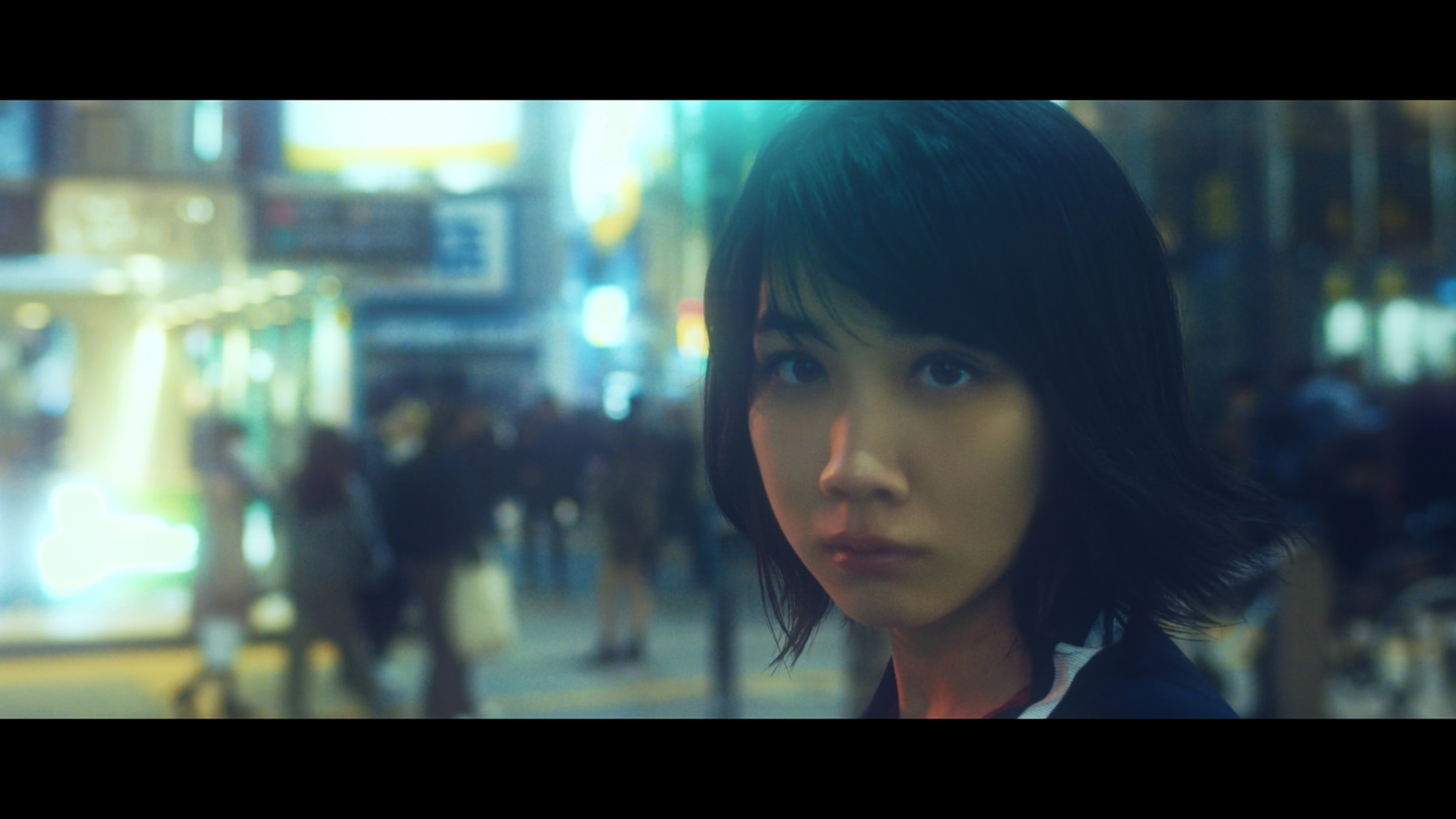 milet「Again and Again」ミュージックビデオのワンシーン。
