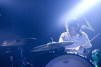 大野宏二朗（Dr）（撮影：白石達也）