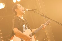 HIROKI（Vo）（撮影：平野タカシ）