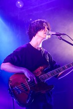 佐々木直人（B, Vo）（撮影：白石達也）