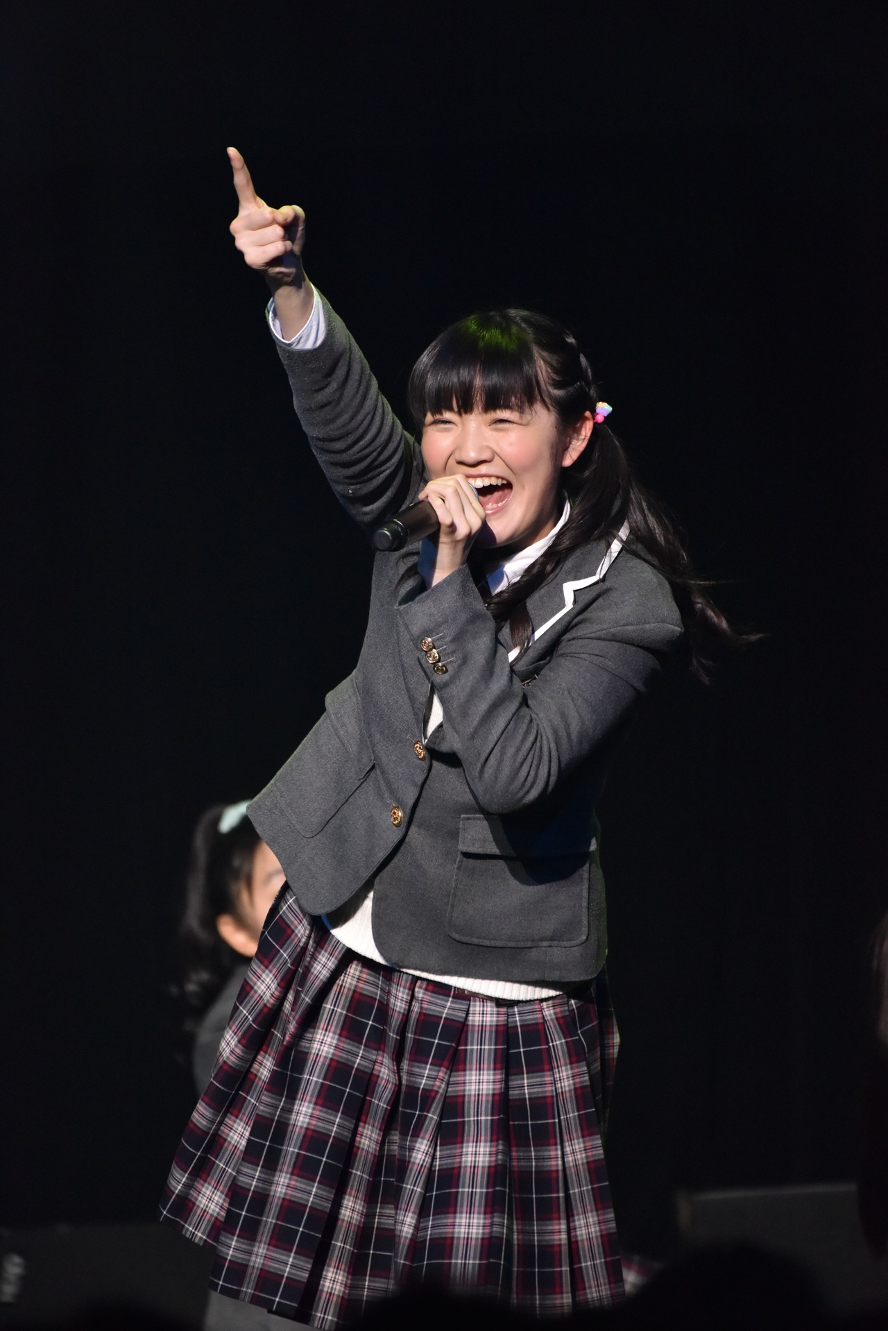 麻生真彩