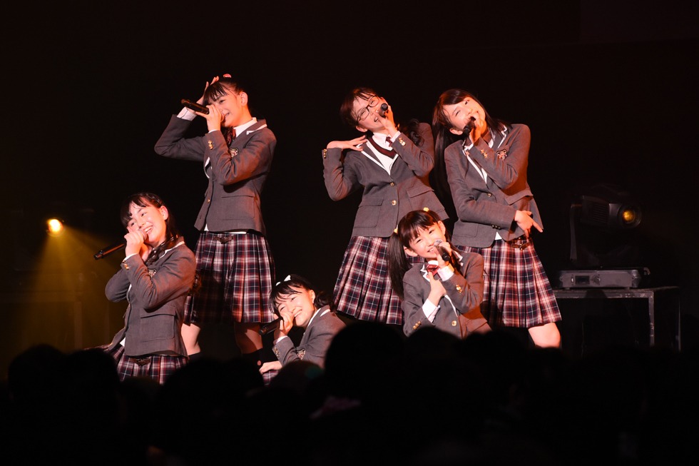さくら学院「The Road to Graduation 2018 ～Happy Valentine～」の様子。