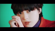 欅坂46「Nobody」ミュージックビデオのワンシーン。